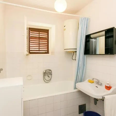 Bridge View - Studio With Balcony And Sea View *